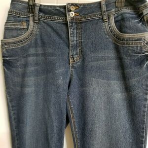 Ankle length jeans